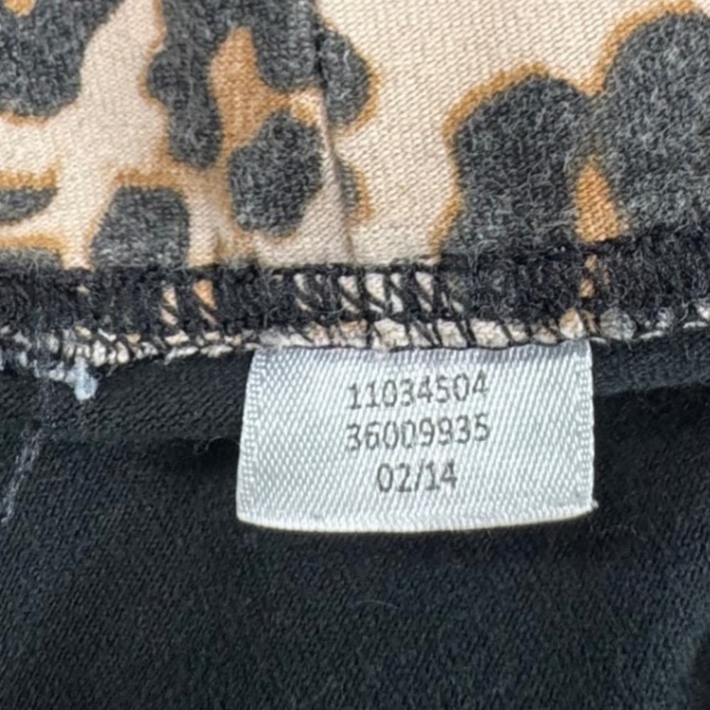 VS PINK Foldover Capri Leggings Medium M Short Leopard Sequin Bling Black Y2K - Picture 10 of 12